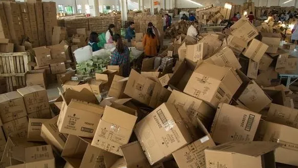 貨物,原料混雜,增加管理難度 貨物,原料混雜,增加管理難度